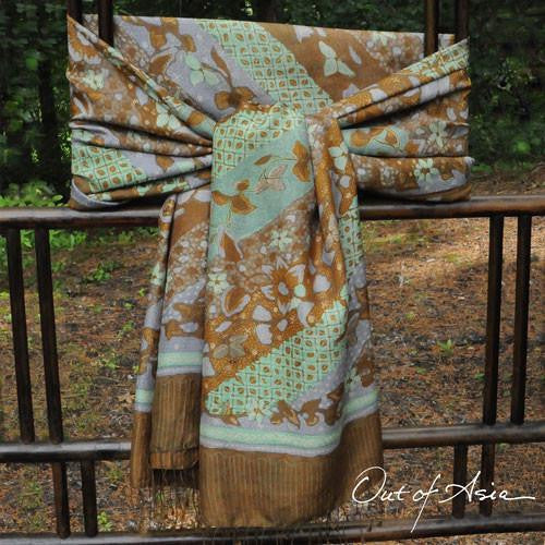 Magnificent Bali Hand-Waxed and Dyed Silk Batik Sarong - OutOfAsia