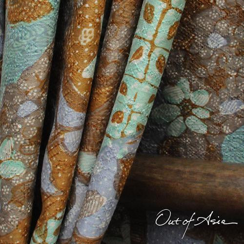 Magnificent Bali Hand-Waxed and Dyed Silk Batik Sarong - OutOfAsia